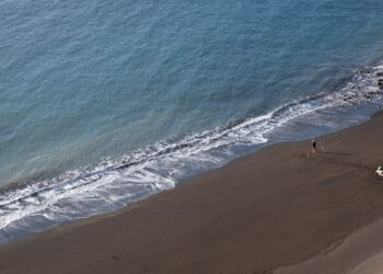 Eccetera magazine: Zanne acciaio e predatori: una battuta al pesce serra - fotografia di Giulio Burroni