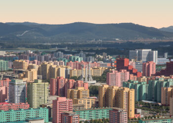 Model City Pyongyang: viaggio fotografico nell’utopia architettonica della Corea del Nord